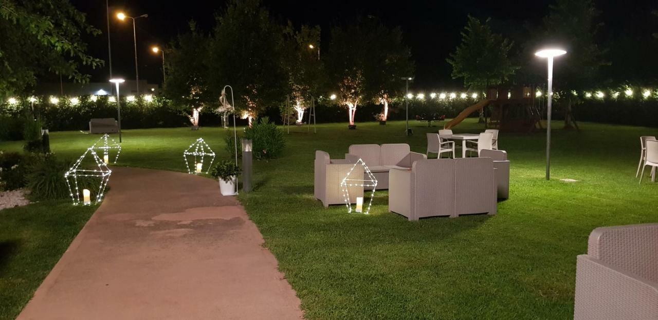 Locanda Borgognina Lucrezia Exterior foto